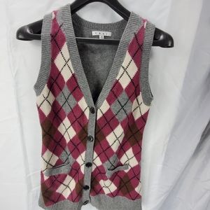 two pocket vest